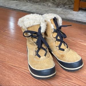 Sorel Tivoli IV snow boots